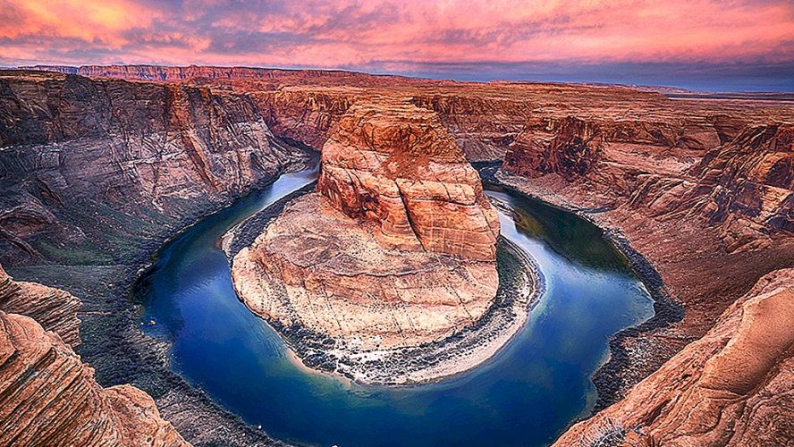 Sungai Colorado dan Kecantikan yang Dimilikinya